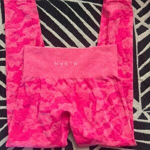 NVGTN leggings
